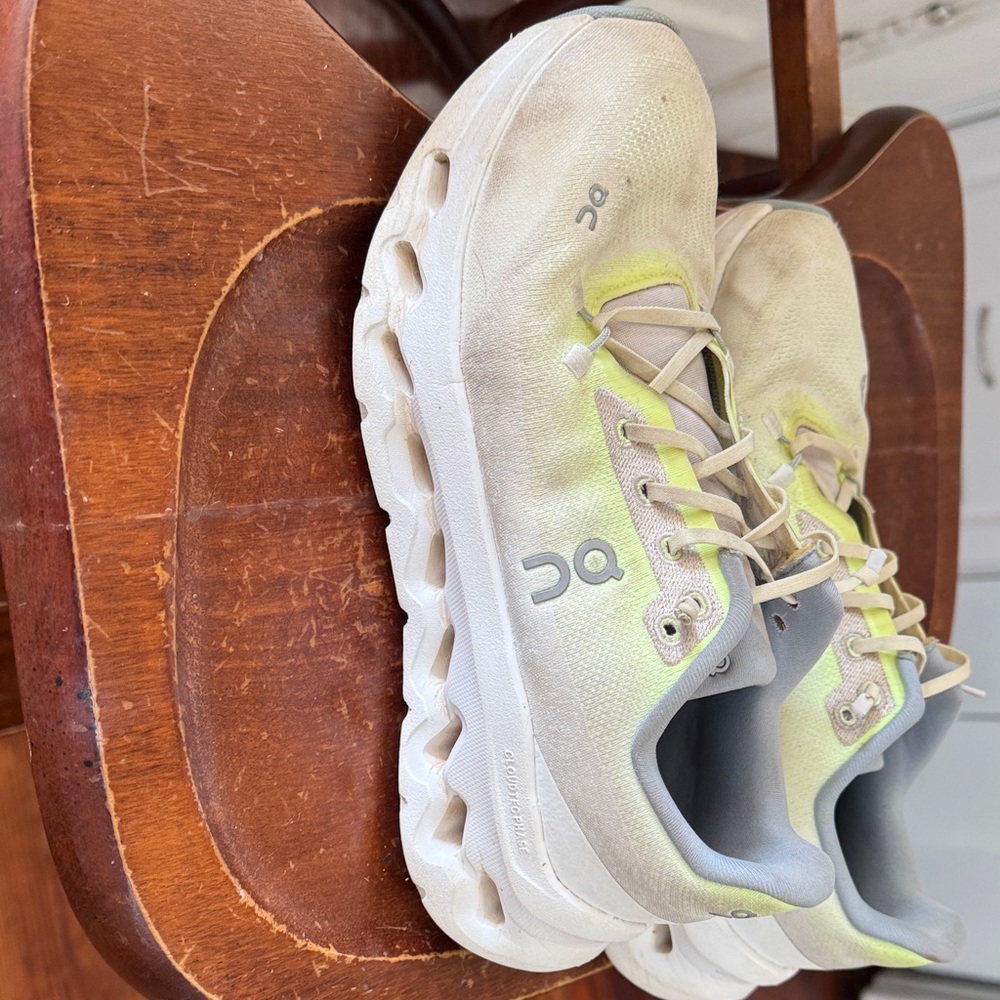 On Running women’s sneaker